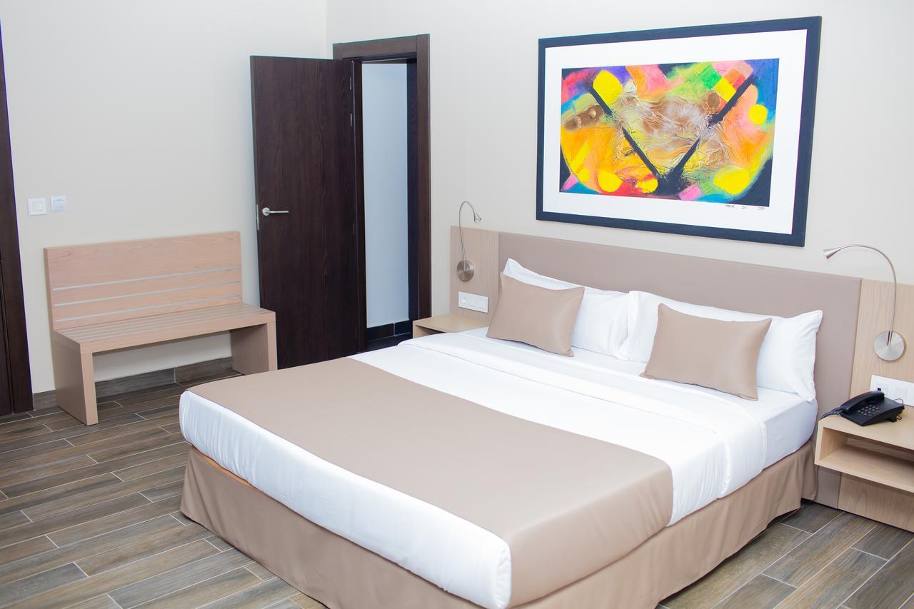 Fly Hotel Libreville Eksteriør bilde