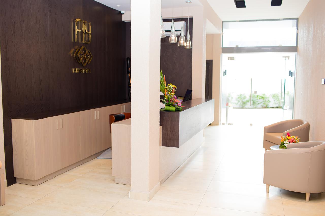 Fly Hotel Libreville Eksteriør bilde